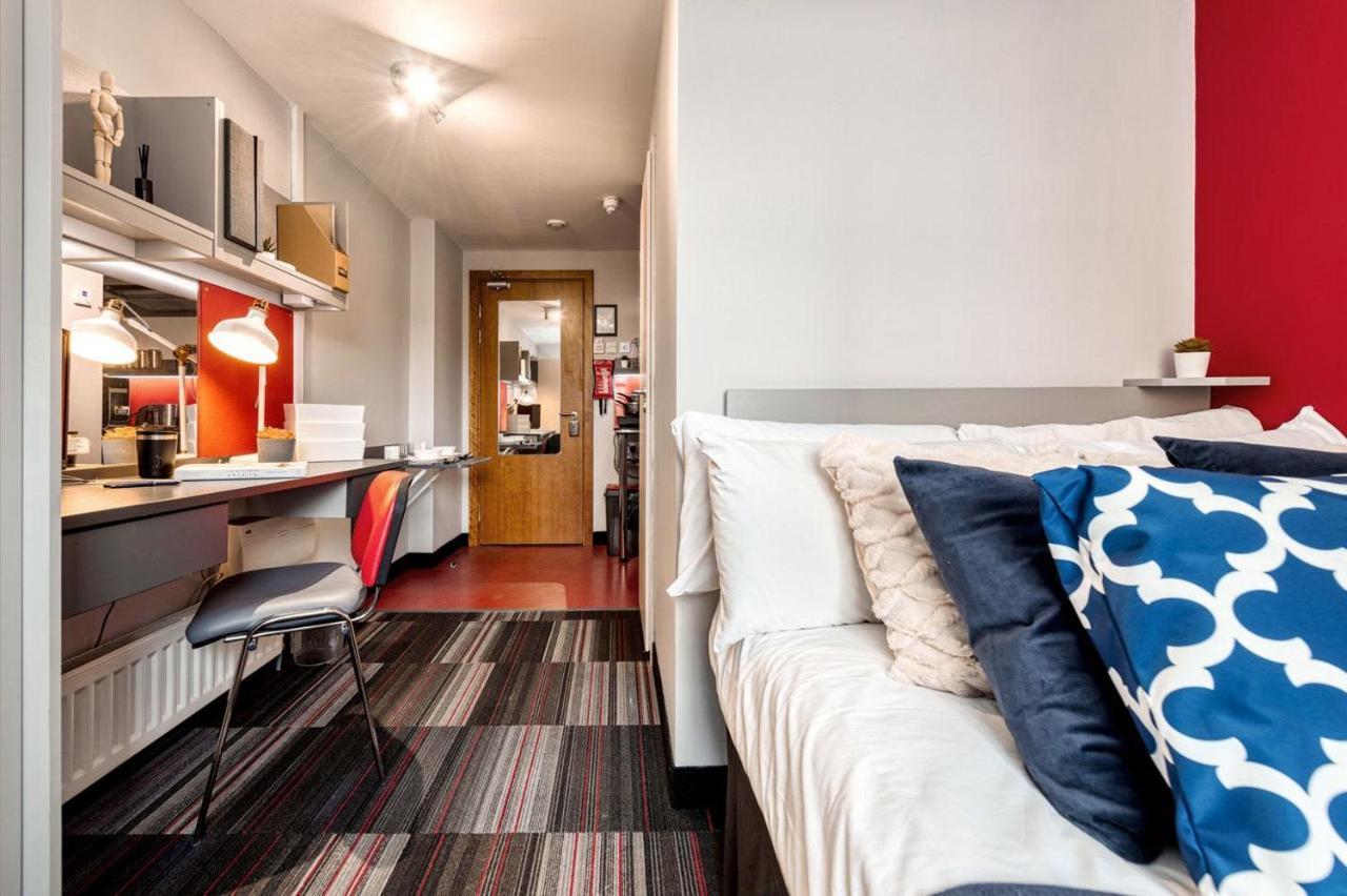 For Students Only Studio At Burges House In The Heart Of Apartment *