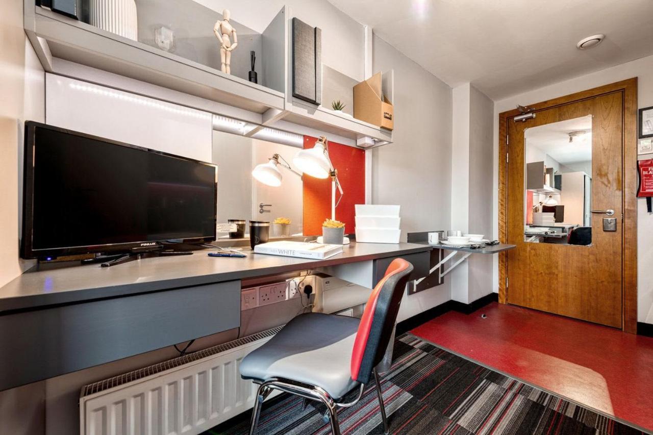 For Students Only Studio At Burges House In The Heart Of Apartment