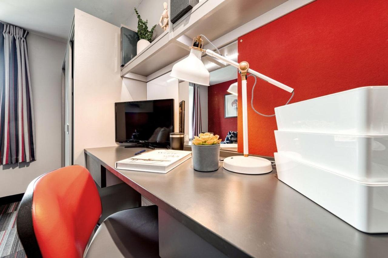 Apartment For Students Only Studio At Burges House In The Heart Of